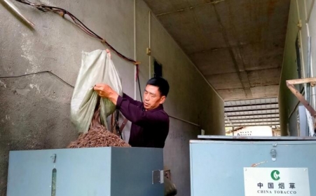 江西赣州烟区：开启烟叶烘烤“绿色之门”
